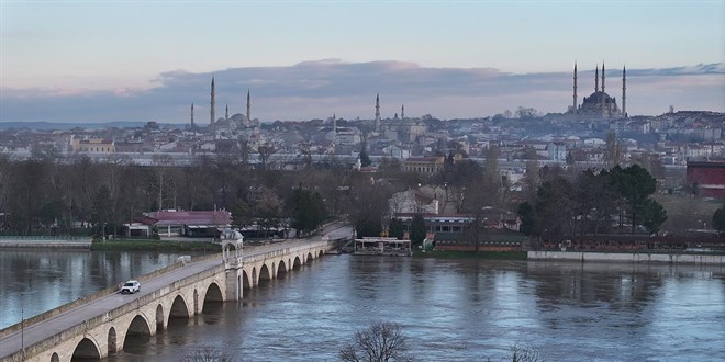 Edirne'de ta�k�n tehlikesi zay�fl�yor, alarm seviyesi d��t� - Son Dakika Haber