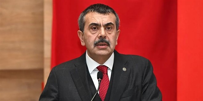 Yusuf Tekin: Laikli�i savunuyoruz bildirisine imza atan isimlere dava a��ld� - Son Dakika Haber