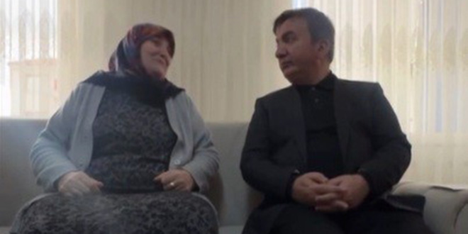 Bir �mre s��an fedakarl�k: 11 karde�e hem abla hem anne oldu - Son Dakika Haber