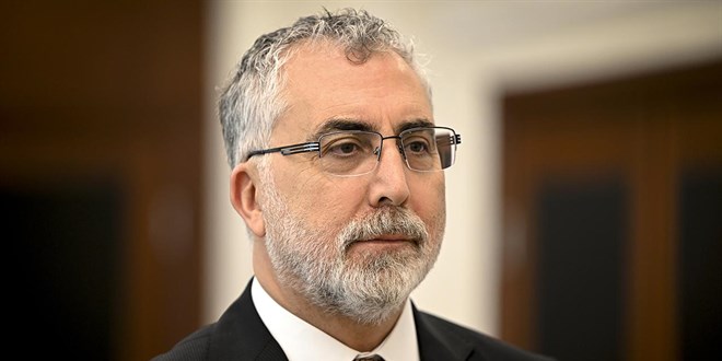 Bakan I��khan: 440 projeye 232 milyon liraya yak�n hibe deste�i sa�lad�k