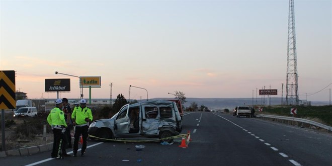 2'si ��retmen 3 ki�inin �ld��� kazada karar ��kt�