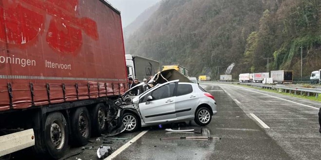 Artvin'de feci kaza: 2 �l� - Son Dakika Haber