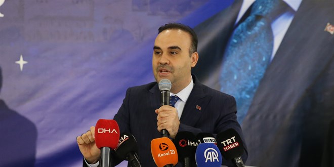 Bakan Kac�r: 2 bin kilometre menzilli f�zeler geli�tiriyoruz