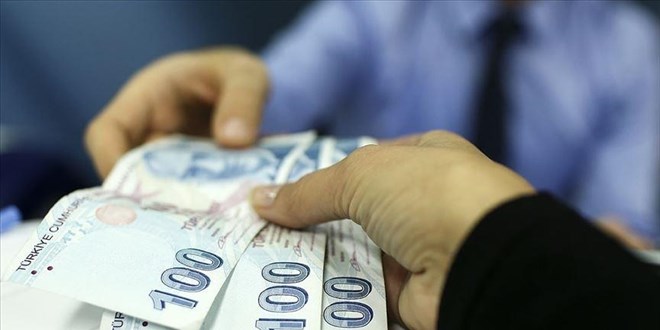 Emekliler bayram ikramiyesi art���n� bekliyor