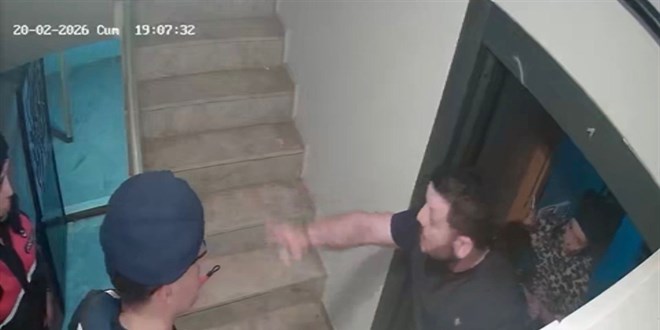 �kra bebek ile babas�n�n darbedildi�i olaya ili�kin yeni g�r�nt�ler ortaya ��kt�