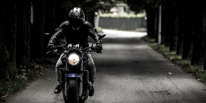 �ift tekerlekli kabus: Tas kafadan sonra motosiklet - Son Dakika Haber