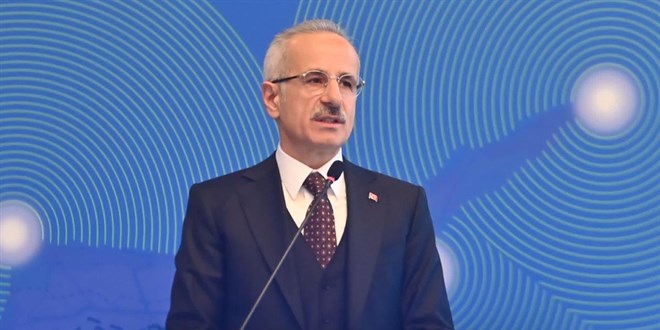 Bakan Uralo�lu a��klad�: 9 �lkeye u�u�lar iptal edildi