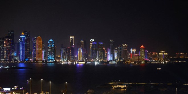 Katar'�n ba�kenti Doha'da �iddetli patlama sesleri duyuldu - Son Dakika Haber