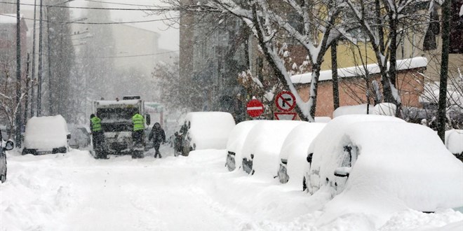 Meteorolojiden 5 kente sar� kodlu 'kar' uyar�s�