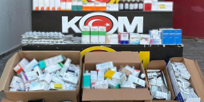 Adana'da 6 bin 247 ila� ve 216 t�bbi cihaz ele ge�irildi