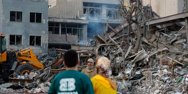 �ran: ABD-�srail sald�r�lar�nda hayat�n� kaybedenlerin say�s� 867'ye y�kseldi - Son Dakika Haber