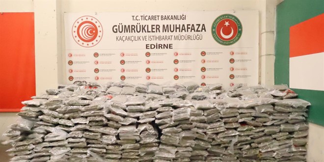 Kap�kule'de 1,4 ton uyu�turucu ele ge�irildi