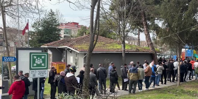 APP plaka d�nemi bitti: S�r�c�ler bas�m at�lyelerine ak�n etti