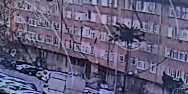 5. kattan bal�klama atlayan bir ki�i hayat�n� kaybetti