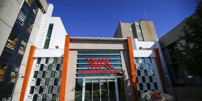 Baz� fak�lte ve enstit�ler a��ld�, baz�lar� kapat�ld� - Son Dakika Haber