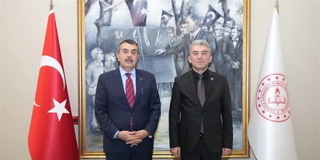 Milli E�itim Bakan� Tekin, H�rriyet�i E�itim Sen heyetini kabul etti