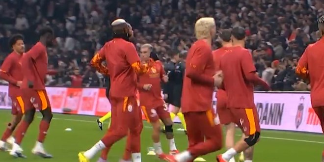 Galatasaray'da 4 de�i�iklik