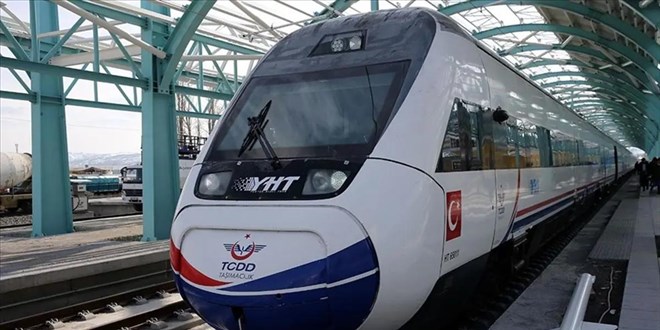 Trenlerde bayram haz�rl���: 100 ek vagonla 6 bin ilave koltuk! - Son Dakika Haber