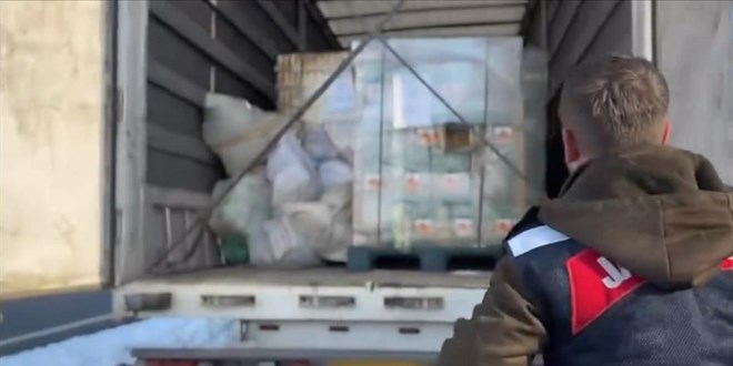 Van ve Hakkari'de zehir tacirlerine operasyon: 15 g�zalt�