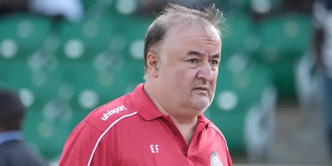 Teknik direkt�r Engin F�rat, kalp krizi sonucu ya�am�n� yitirdi