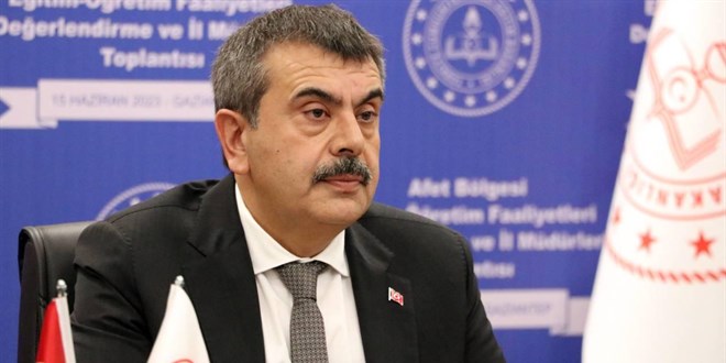 Bakan Tekin, '180 i� g�n�' vurgusu yapt�: ��retmenler 'ara tatil'i istiyor