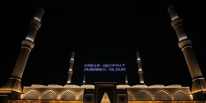 Kadir Gecesi pazartesi g�n� idrak edilecek
