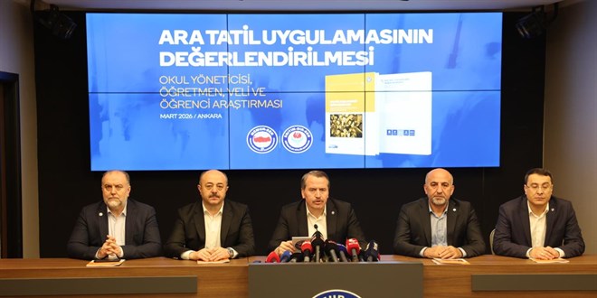 Ara tatilin kald�r�lmas�na ��retmenlerin y�zde 88'i kar��