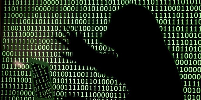 Uzmanlar uyard�: Siber zorbal�k �ocuklar�n odas�na kadar girdi