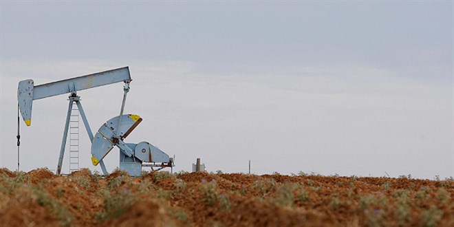 Brent petrol�n varil fiyat� 97,74 dolardan i�lem g�r�yor - Son Dakika Haber