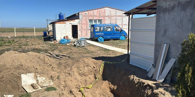 10 g�nd�r kay�p k�z� babas� �ld�r�p bah�esine g�mm��