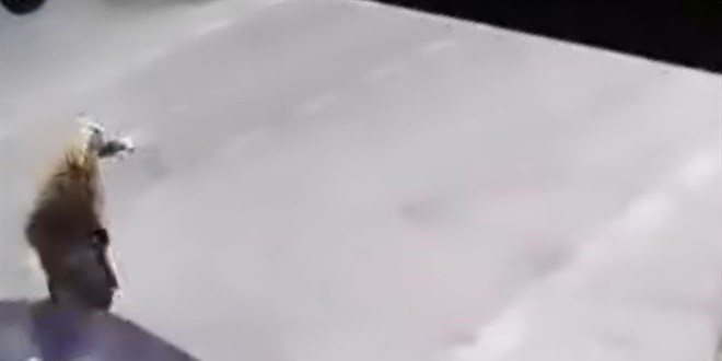 Alkoll� hem�ire direksiyon ba��nda can ald�