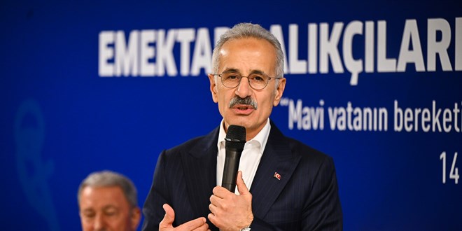 Bakan Uralo�lu'ndan H�rm�z Bo�az�'ndaki T�rk gemilerine ili�kin a��klama - Son Dakika Haber