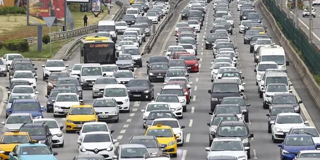 Yola ��kacak s�r�c�lere ara� bak�m� uyar�s�: Tatiliniz zehir olmas�n!