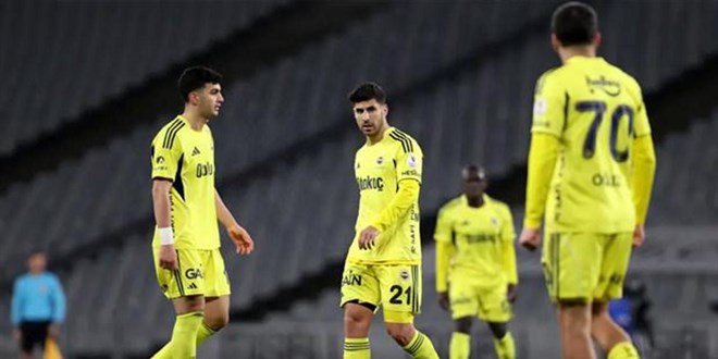 Fenerbah�eli futbolculara ve ailelerine zorbal�k! Tehdit edildiler