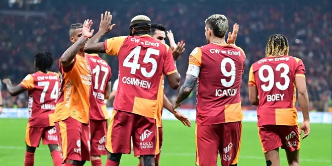Galatasaray'�n Ba�ak�ehir kar��s�nda. �lk 11 belli oldu