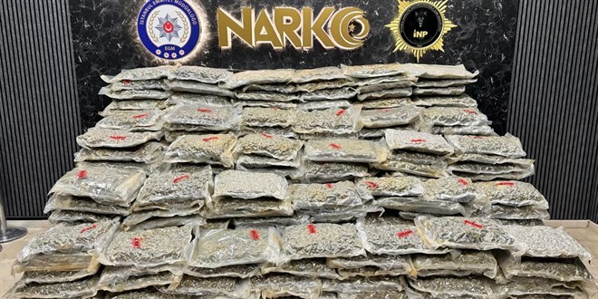 �stanbul'da 527 kilogram uyu�turucu ele ge�irildi