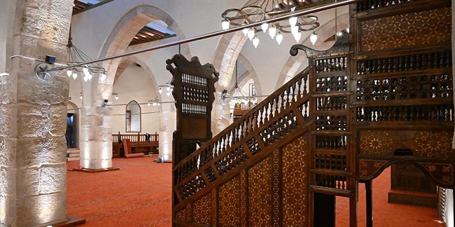 Kahramanmara�'ta depremde hasar g�ren Ulu Cami yeniden ibadete a��l�yor