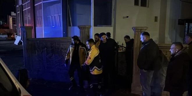 15 ya��ndaki �ocuk babas�n� ve a�abeyini �ld�rd� - Son Dakika Haber