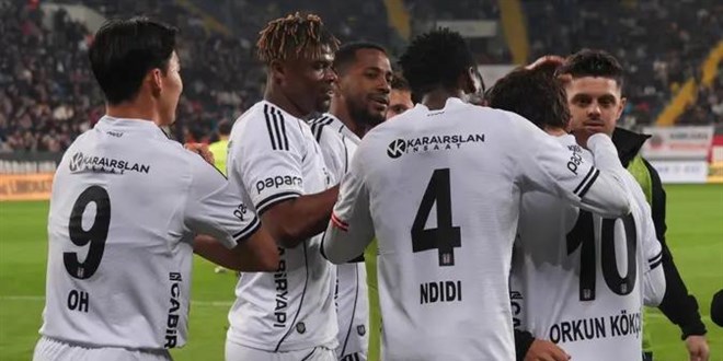 Be�ikta�, 10 ki�i kalan Gen�lerbirli�i'ni deplasmanda 2-0 yendi