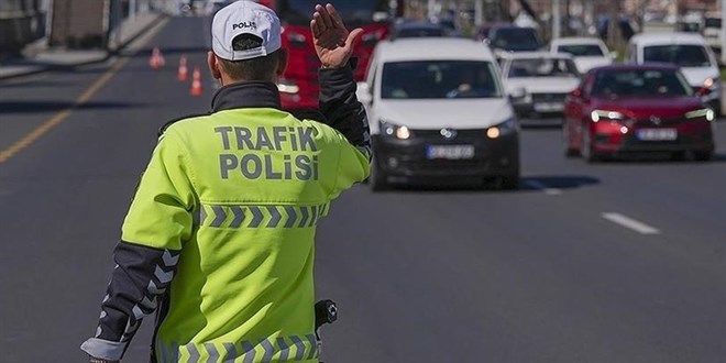 �stanbul'da baz� yollar trafi�e kapat�lacak