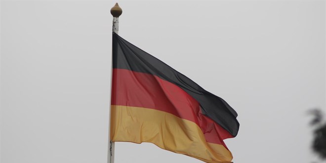 Almanya'dan �ran mesaj�: Bu, NATO'nun sava�� de�il