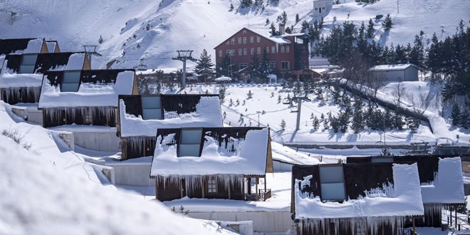 Kayak merkezlerinde en fazla kar kal�nl��� Paland�ken'de - Son Dakika Haber