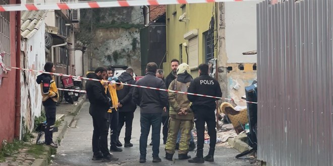 �stanbul'da yang�n: 1 bebek hayat�n� kaybetti, 2 ki�i yaraland�