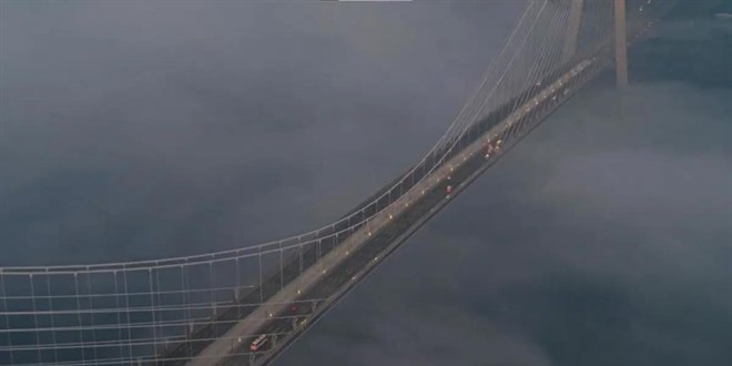 �stanbul'da yo�un sis: K�pr� g�zden kayboldu - Son Dakika Haber