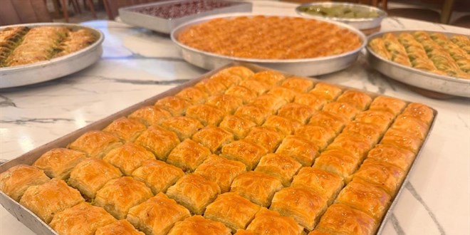 Baklavada bayram hareketlili�i: Birinci kalite baklava 2 bin TL'yi g�rd�! - Son Dakika Haber