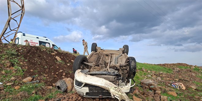 �anl�urfa'da devrilen otomobildeki uzman �avu� hayat�n� kaybetti - Son Dakika Haber
