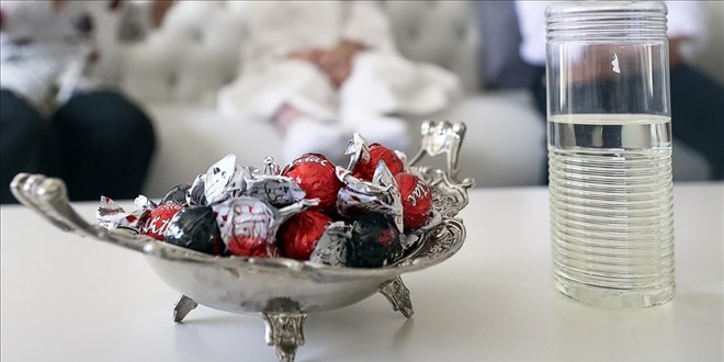 K�rfez'de hilal g�r�lmedi: Ramazan Bayram� 20 Mart Cuma ba�l�yor - Son Dakika Haber