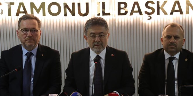 Bakan Yumakl�: G�zel �lkemin be� taraf� her t�rl� krizle �evrilmi� durumda