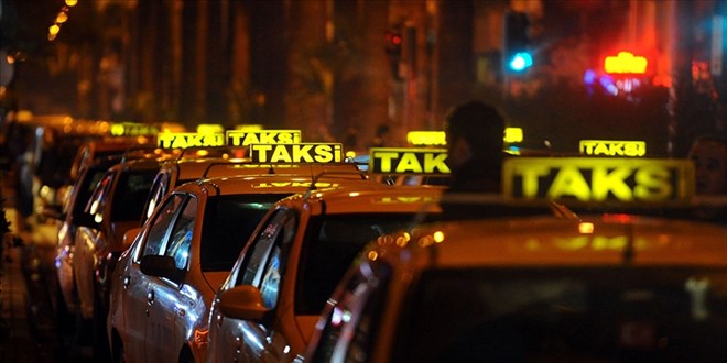 Eskiden m��teri be�enmezlerdi! Sar� taksi art�k sinek avl�yor - Son Dakika Haber