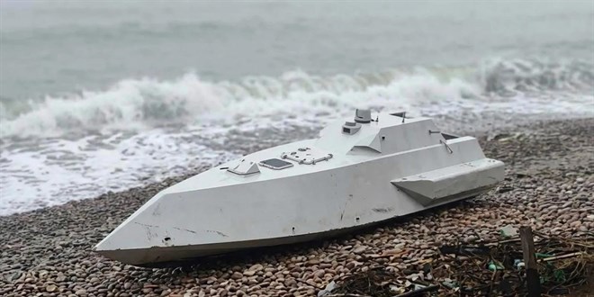 Ordu'da sahilde insans�z deniz arac� bulundu - Son Dakika Haber